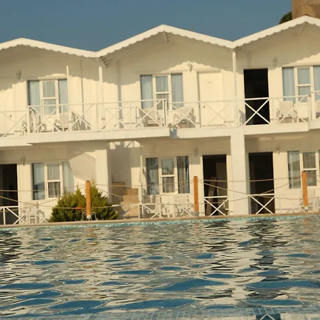 Risus Beach Resort Hotel-3